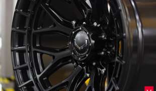 Vossen HFX-1, Цвет: Satin Black (8 болтов)