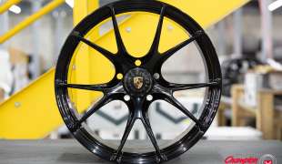 Vossen x Champion Motorsport RS74