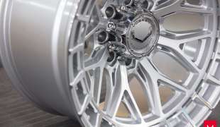 Vossen HFX-1, Цвет: Silver Polished (8 болтов)