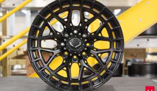Vossen HFX-1, Цвет: Satin Black (8 болтов)
