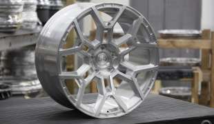Urban Automotive x Vossen UV-4