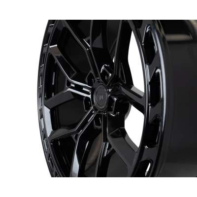 Urban Automotive x Vossen UV-X
