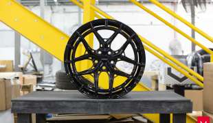 Vossen HFX-1, Цвет: Gloss Black