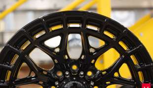 Vossen HFX-1, Цвет: Gloss Black (8 болтов)