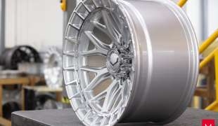 Vossen HFX-1, Цвет: Silver Polished (8 болтов)