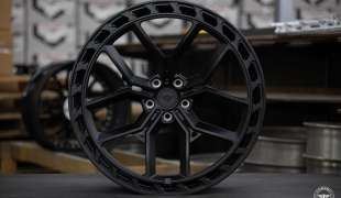 Urban Automotive x Vossen UV-X