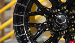 Vossen HFX-1, Цвет: Tinted Gloss Black (8 болтов)